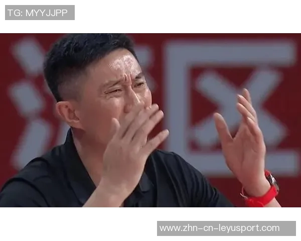 狄龙两节半遭遇6犯离场全场表现平平仅得12分2板1助1断 狄龙两节半遭遇6犯离场全场表现平平仅得12分2板1助1断