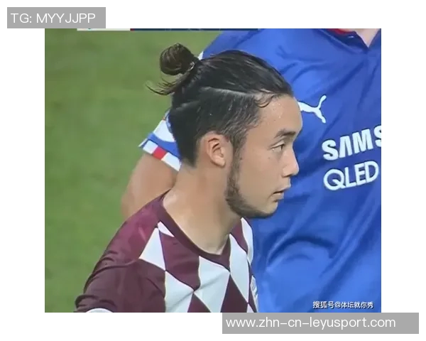 李刚仁手球送点球机会布雷斯特点球滑倒错失良机 李刚仁手球送点球机会布雷斯特点球滑倒错失良机