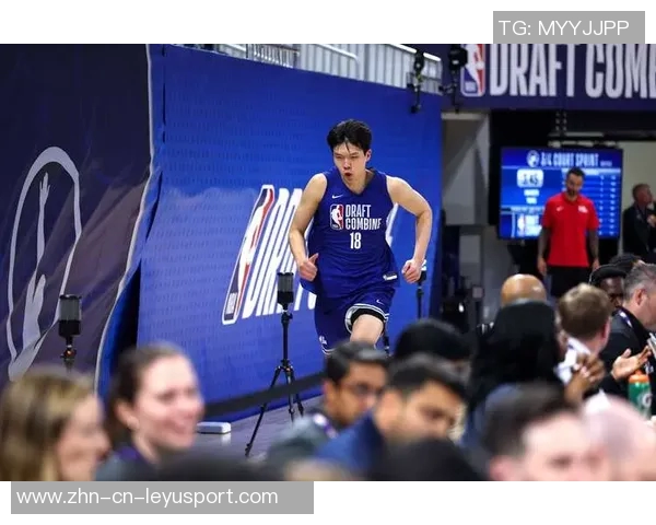 鲍仁君对杨瀚森的评价强调球队成长的重要性与合理的支持方式 鲍仁君对杨瀚森的评价强调球队成长的重要性与合理的支持方式