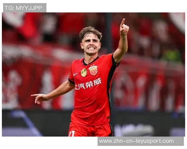 海港队只需末轮拿一分即可锁定中超三连冠优势明显前景乐观 海港队只需末轮拿一分即可锁定中超三连冠优势明显前景乐观