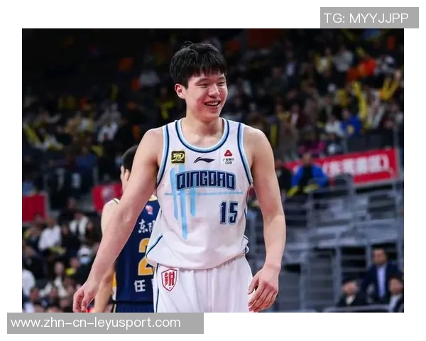 杨瀚森在NBA级别轮换中显得力不从心节奏难以跟上