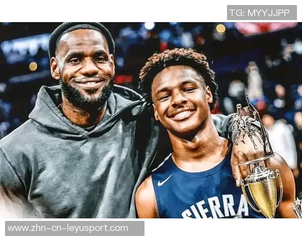 父子同台创历史詹姆斯与布朗尼在NBA赛场上携手共进