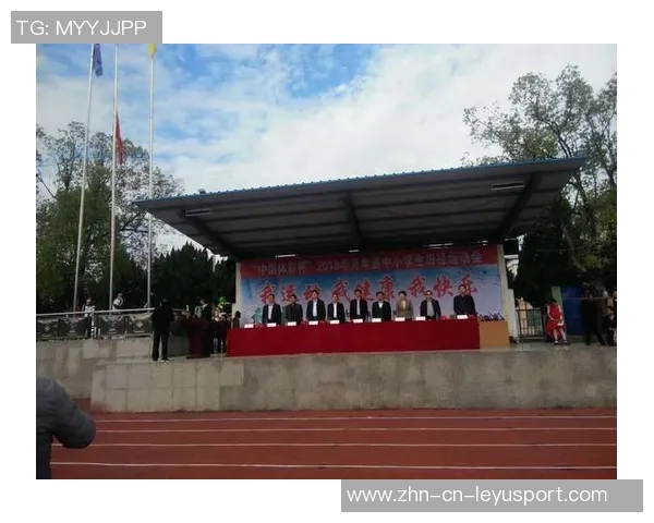 武汉三镇训练纪实:团结拼搏共创辉煌未来的奋斗之路 武汉三镇训练纪实:团结拼搏共创辉煌未来的奋斗之路