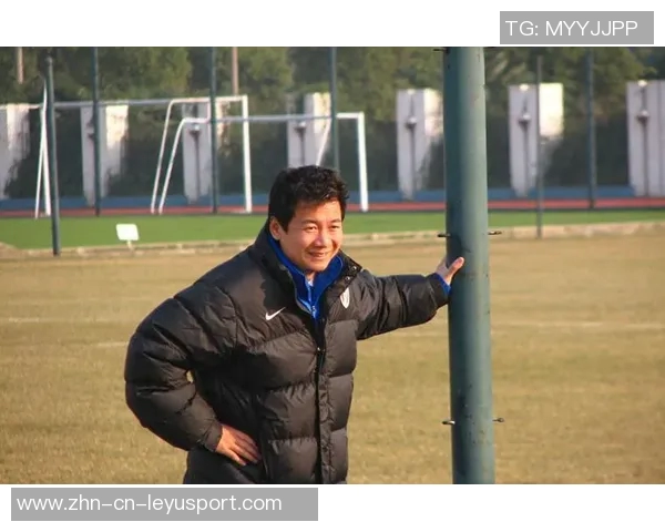 朱骏豪掷400万奖励上海橘橙冲乙成功激励更多投资者关注足球发展 朱骏豪掷400万奖励上海橘橙冲乙成功激励更多投资者关注足球发展